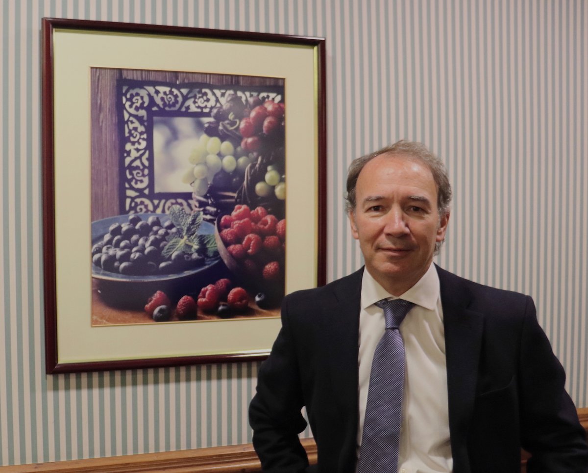 NewsFDCcl's tweet photo. Iván Marambio: El nuevo liderazgo en ASOEX https://t.co/1WFGK0EVWX #presidenteASOEX #IvánMarambio #Simfruit #Asoex #exportadoradefrutas #frutas #fruta #Chile #frutadeexportacion #fruitfromchile https://t.co/G4iiOqCvhd