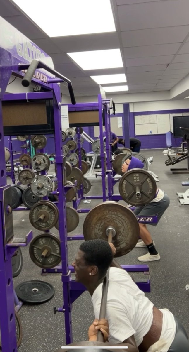 6AM Upperclass Bigs and Mids Workouts Week 3 
(225lbs Pause Squats)
This group of kids work hard! 
No Excuses