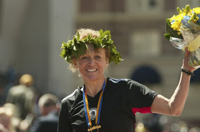 Boston26_2_Pro's tweet photo. "The body does not want you to do this. As you run, it tells you to stop but the mind must be strong. You must handle the pain with strategy...It is the will to succeed." 
-Jacqueline Gareau #BostonMarathon champion
#MondayMotivation #running #marathon https://t.co/zLoT5xZw2B