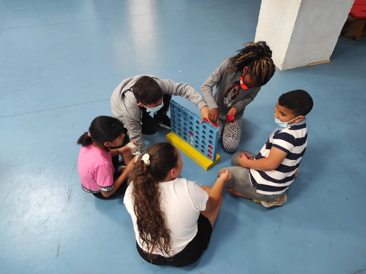 Mindfulprofes's tweet photo. Trabajamos los valores de igualdad a través del deporte y los juegos coooerativoshttps://violenciagenero.igualdad.gob.es/pactoEstado/IMG/logopactoestadocolor.png https://t.co/uP9Av2Pe88