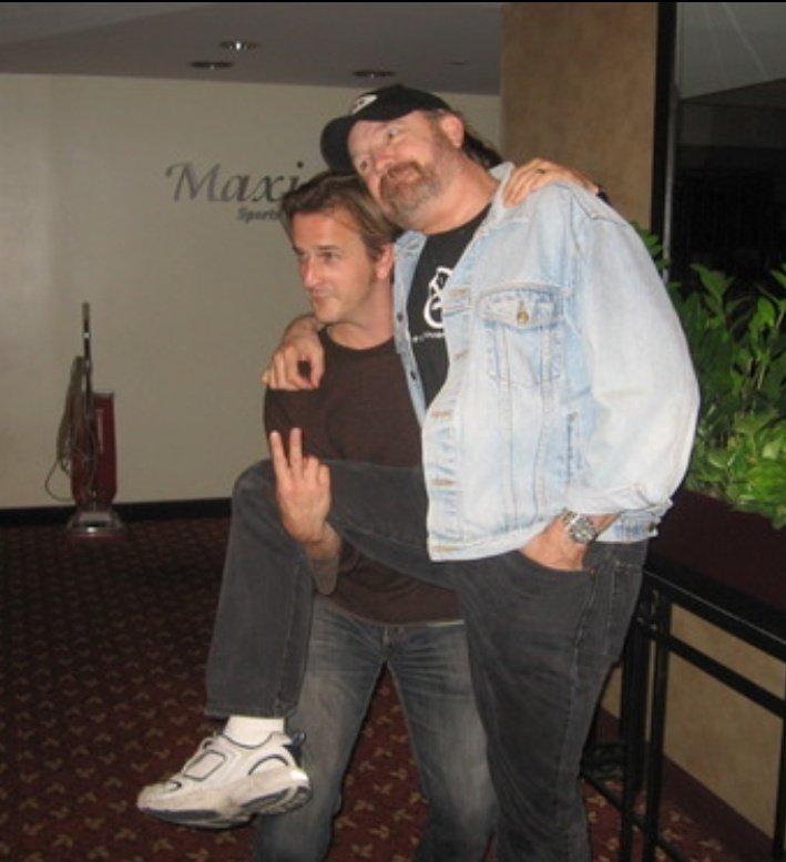 rsjrfanworld's tweet photo. .@jumblejim joins @dicksp8jr and @RobBenedict for episode 122 of @SPNThenAndNow from @StoryMillMedia.
Listen here:
https://t.co/zfBCNHzEVP
📷 @FangasmSPN
#SPNThenAndNow
#DevilsTrap https://t.co/6qILQTKhge