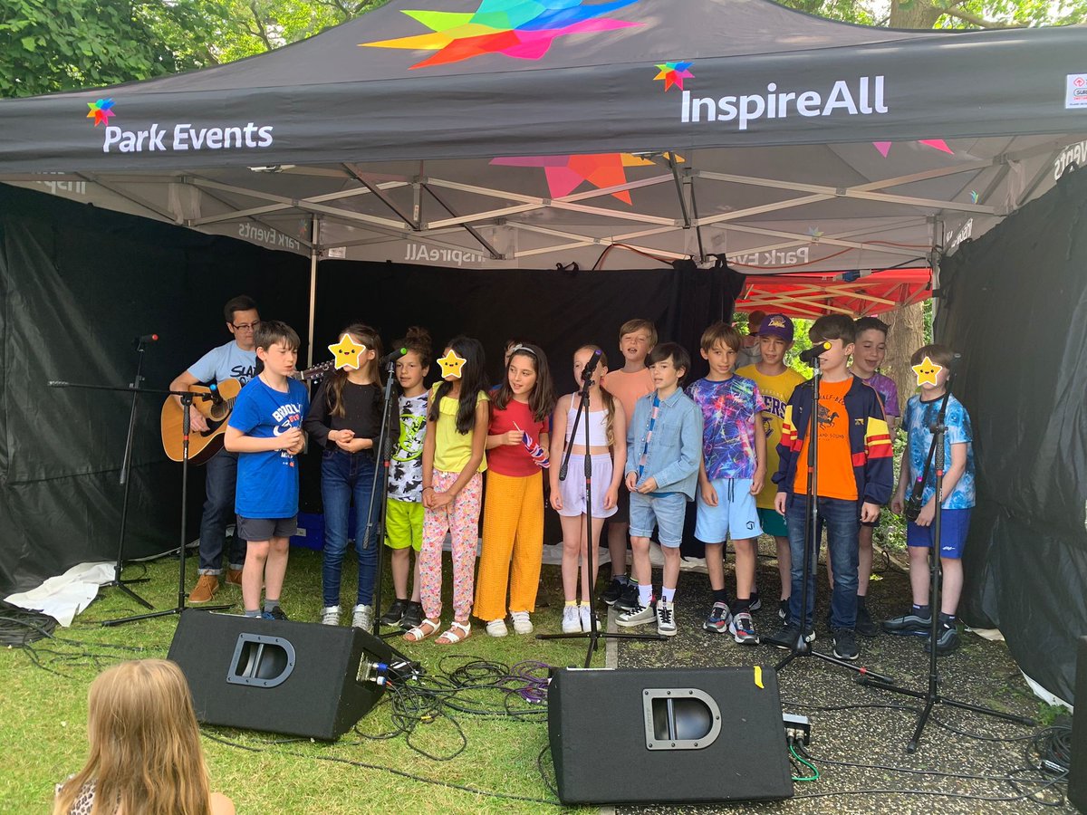 Yesterday a group of our Year 5 children had great fun performing at the Bushey Acoustic Festival. We just wanted to say a huge thank you to the festival organisers for letting us be a part of it, and to Mr Stevenson and Mrs Harte for making it happen. The children were amazing😄