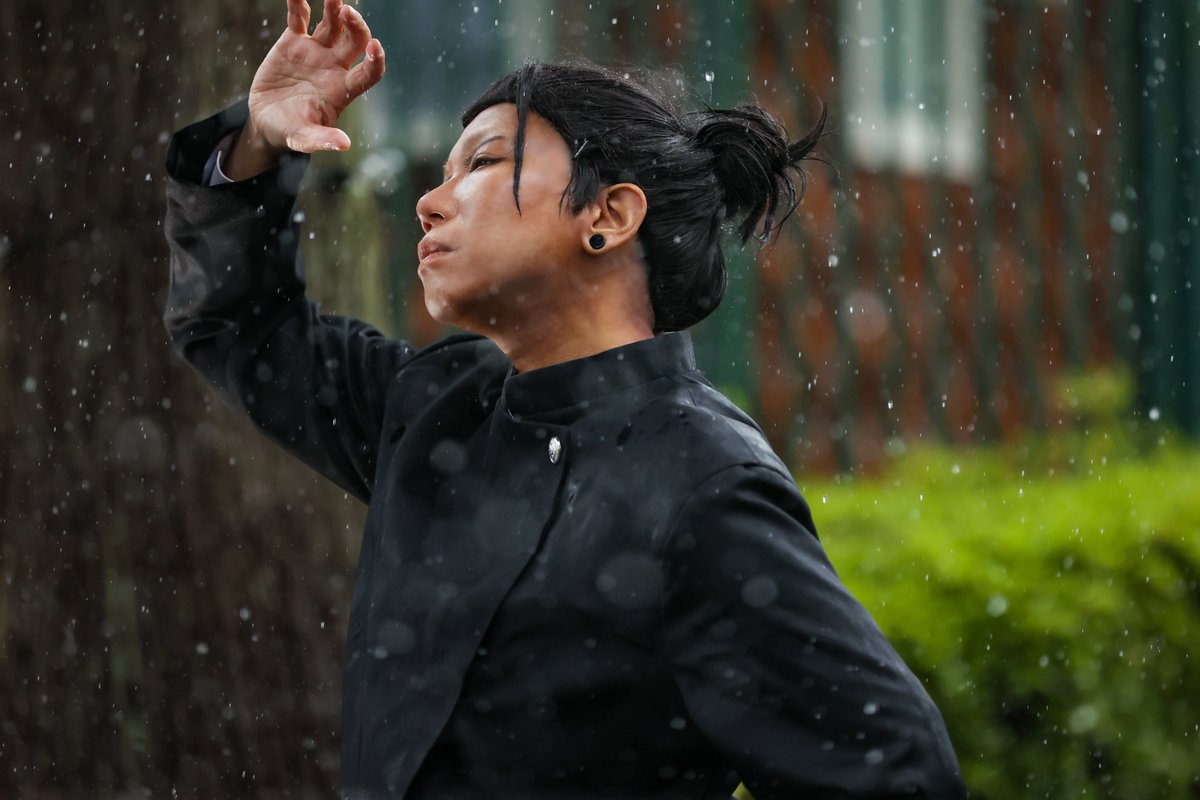 ritu00159's tweet photo. コス注意
夏油傑
高専
翠雨(すいう):青葉に降り注ぐ雨
photo:@gin_giragira
#KCF69 https://t.co/sbo1CKDeyT