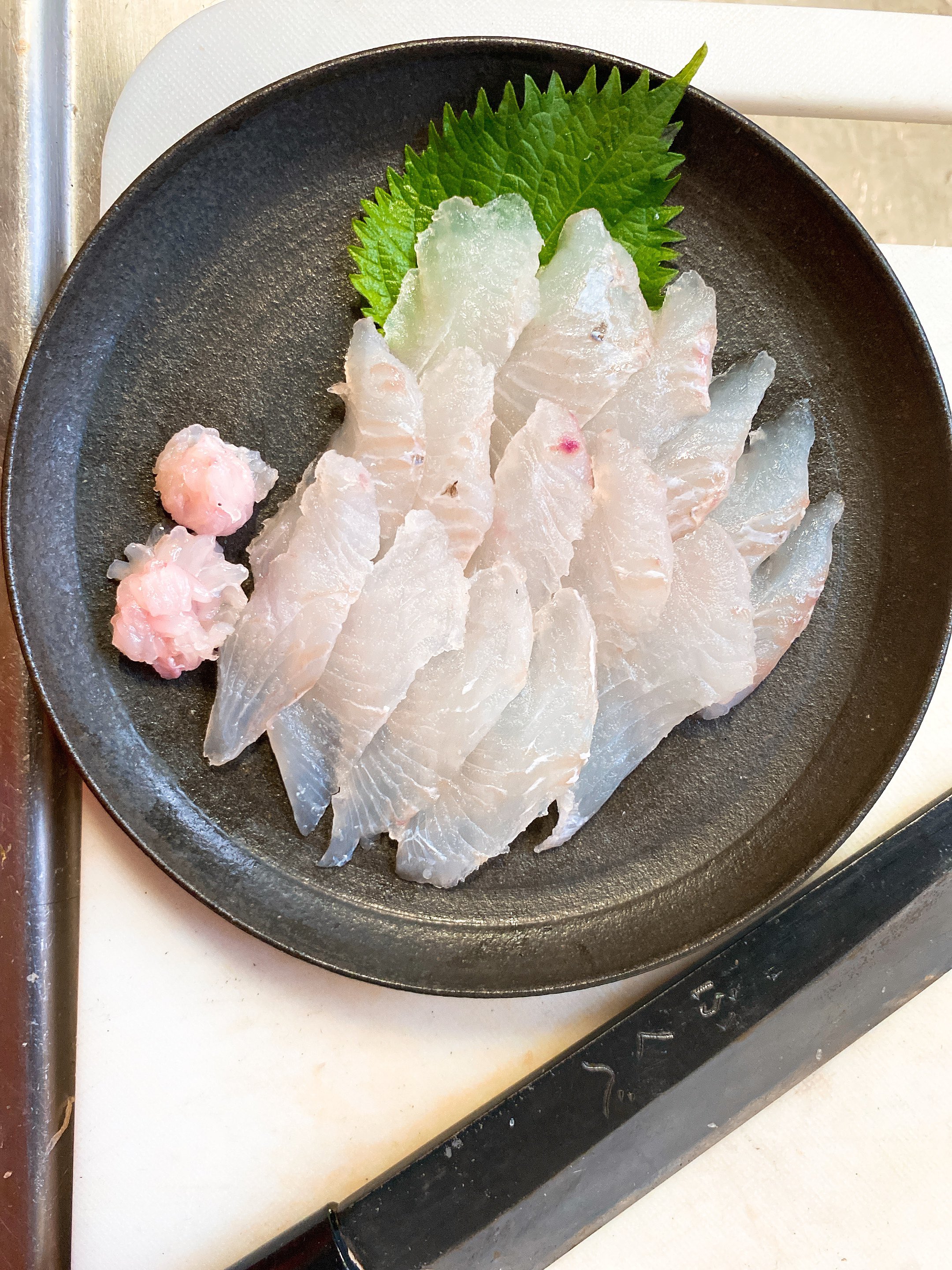ぎわけん 漁師 能登半島移住生活 海のゴミ拾い クロスカブ主 小メイタガレイ刺身にしてみた ちょっと打ち身あったけど普通に美味い笑 漁師 T Co Y6iajm5tzn Twitter