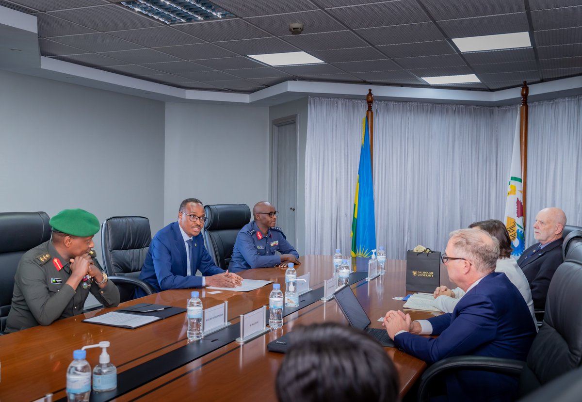 RwandaMoD's tweet photo. Today, the Ministry of Defence together with the Dallaire Institute for Children, Peace and Security have renewed a five-year MoU for their commitment to the prevention of the recruitment and use of children in Africa and around the globe. https://t.co/A34UkFdKMG https://t.co/PEdAhnlHzk