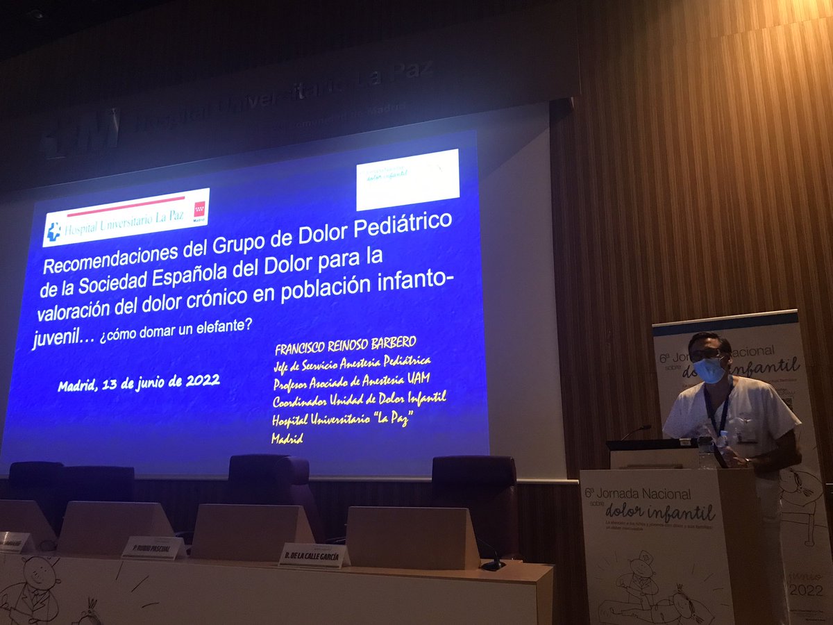 estersop's tweet image. Dr. Reinoso nos habla de la recomendación del grupo de trabajo de dolor infantil de la Sed sobre qué dominios y qué instrumentos podemos usar para evaluar el dolor crónico infantil. #dolorinfantil2022