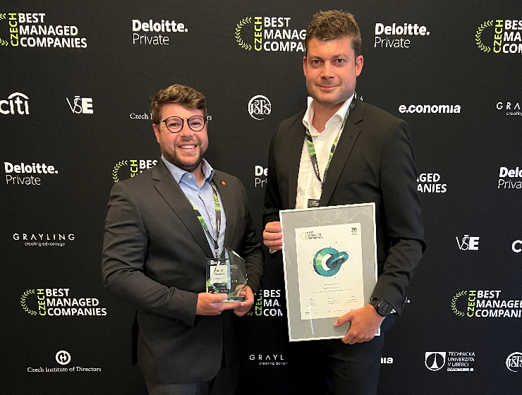 Zásilkovna patří mezi 23 nejlépe řízených firem Česka roku 2022. Převzali jsme ocenění Czech Best Managed Companies 2022 předávané společností <a href="/DeloitteCZ/">Deloitte CZ</a>. Titul je ve světě předáván již téměř 30 let, v Česku se letos uděloval potřetí.