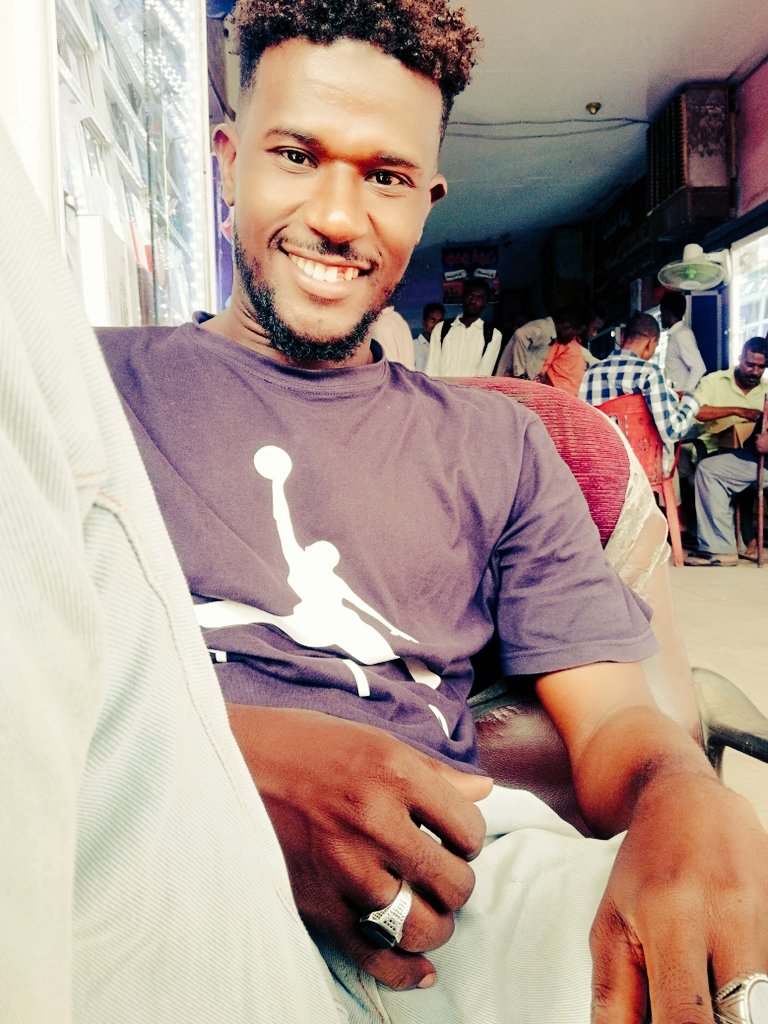 مافي شغف بس مستمرين لانو لازم نستمر🥺🖤🥀