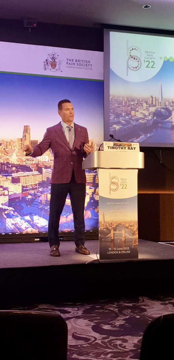 DrArunBhaskar's tweet image. #BPSASM2022 It was a great honour and pleasure to present Dr Tim Deer the medal for The British Pain Society Lecture where he gave an overview of the developments in neuromodulation and interventional pain medicine.  Thank you Tim for kicking off ASM2022