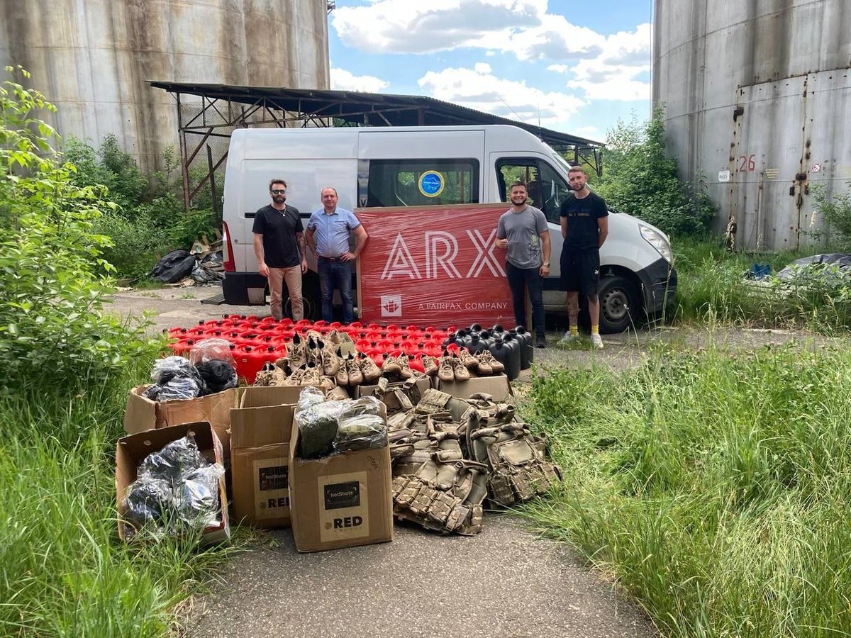 We're delighted to share that we have successfully delivered over 1000 premium first aid kits to Poland. From there, they have since been delivered across the border, to various locations in Ukraine #ukraineconflict #humanitarianaid #ukraineaid
linkedin.com/pulse/red-sour…
