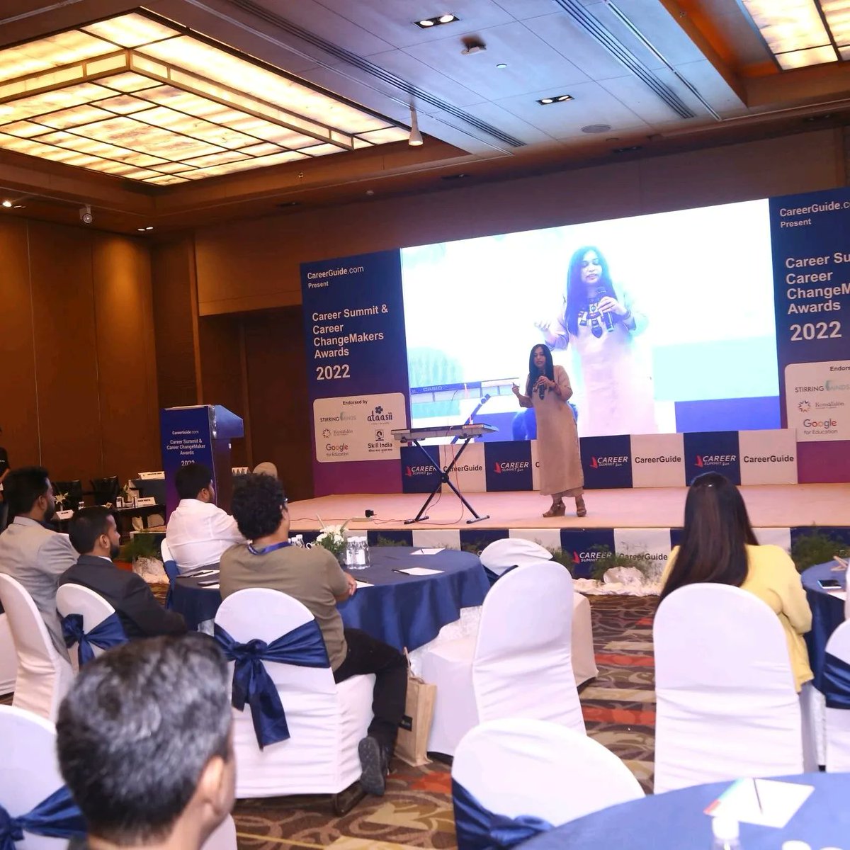 _CareerGuide's tweet photo. Official Welcome keynote by our very own founder @surabhidewra  She spoke about everything future - and how we can together come to support and uplift each other - and there was a brief on CareerGuide 2.0

#careerguide #event #delhi #lemeridien #careerguidance #offlineevent https://t.co/IYGsBl6pGz