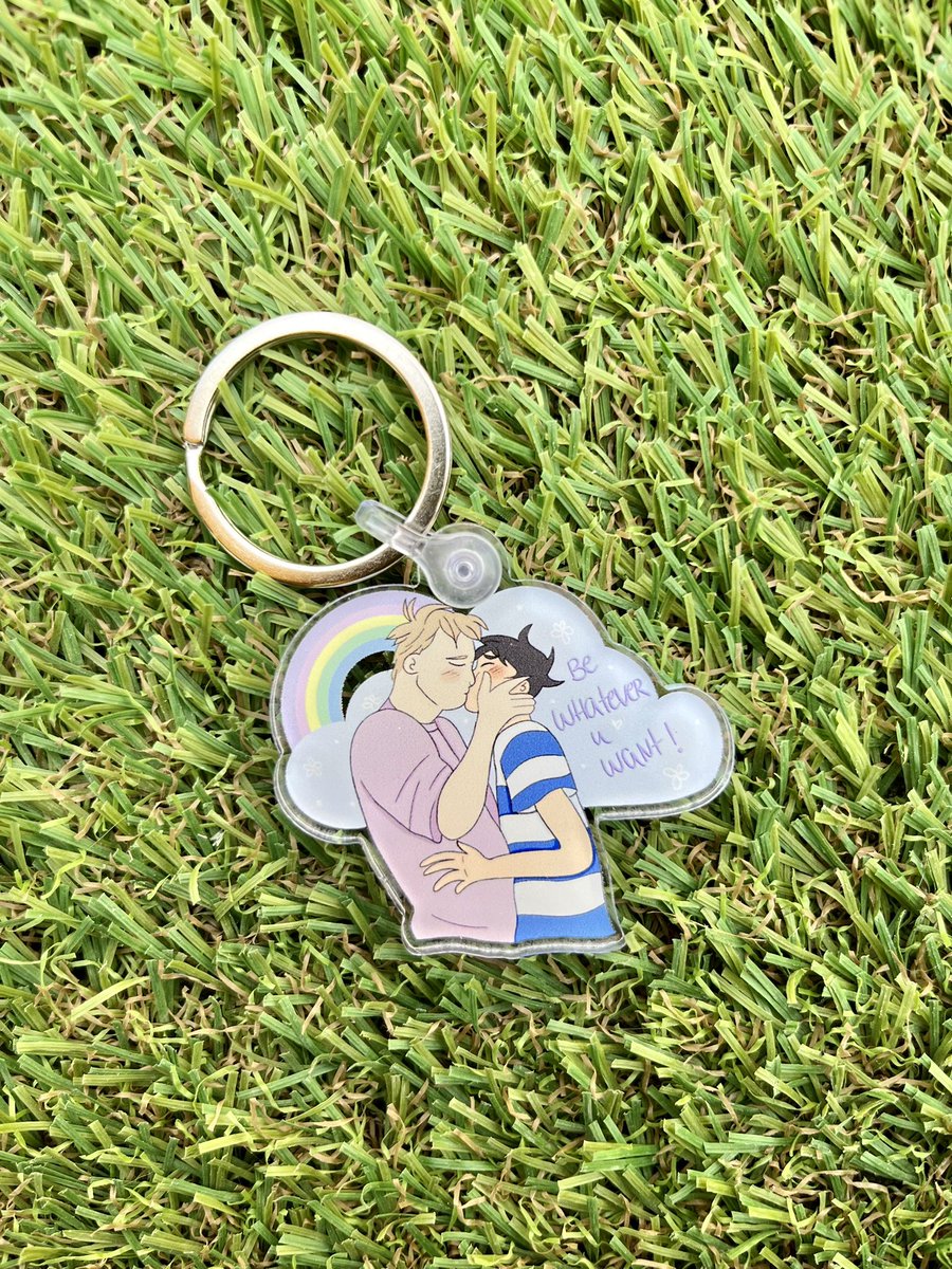 by_tanias's tweet photo. Ya salen de camino los llaveritos de #Heartstopper que agotasteis🫶🏼🥺

De momento no hay reposición pero quien sabe 😈 https://t.co/n4glzstfG8