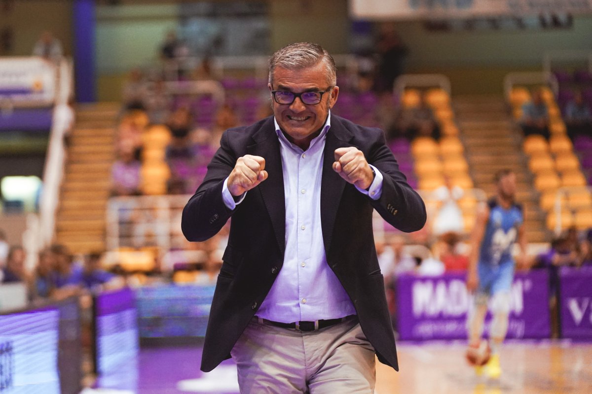 CBC_Valladolid's tweet photo. 💜🙌 Nos gustan tanto estas fotos que queremos repetirlas muy a menudo esta temporada. Y celebrar con vosotros.

@UEMC #PucelaBasket https://t.co/A4NqesmXLj