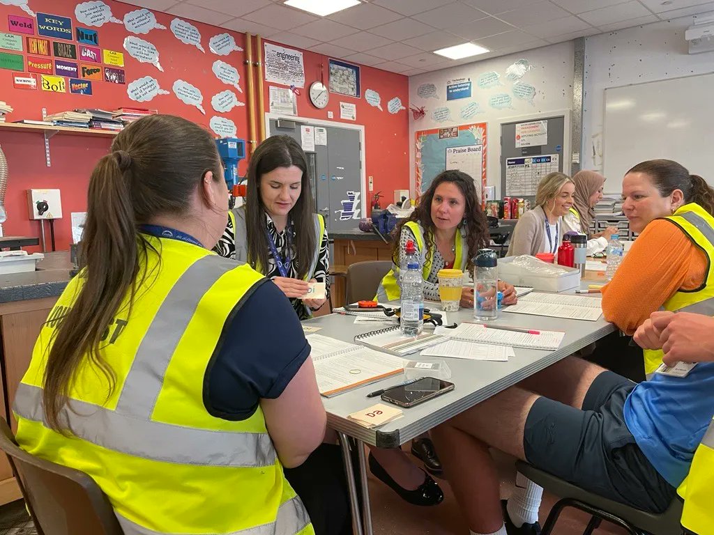 LexonicST's tweet photo. Today is the final day of training at @kentonschool for Erin and James.

It has been a fantastic week for Erin and James, meeting and training a large number of passionate educators. 
We teach the educator. They teach tomorrows generation of passionate readers.

#teachertraining https://t.co/4JwfxzbYPQ