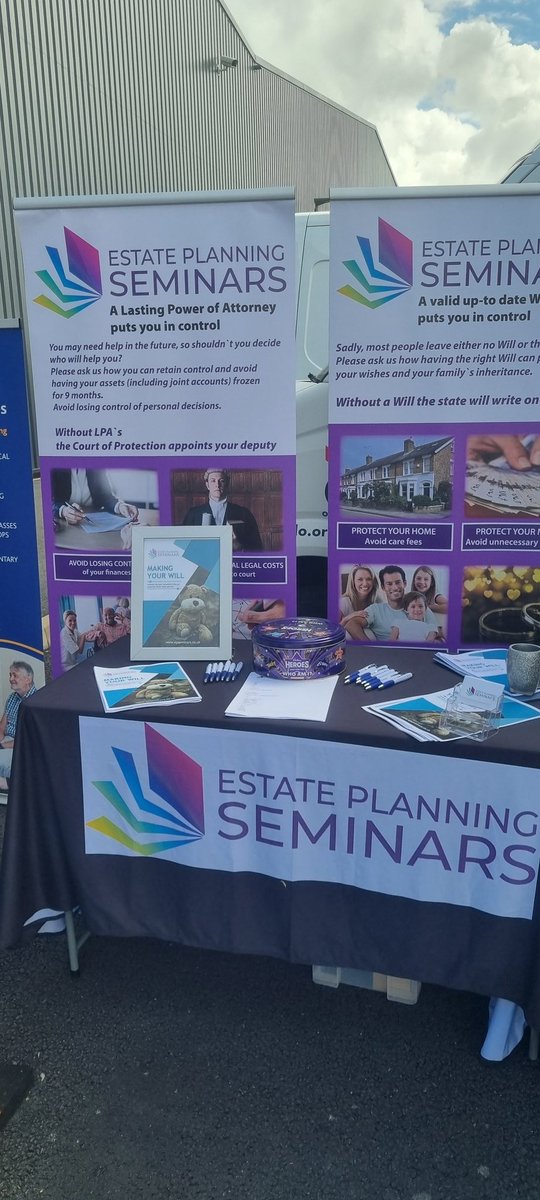 Faye_PMAS's tweet photo. @MerseyPolice #EdgeLane with  your AMAZING OH team, 
Wellbeing Checks - hight, weight, BMI, BP &amp; Cholesterol
Estate Planning, @PTCentres
@PoliceMutual @OscarKiloUK
Come along &amp; Say Hi 👋 ☺️ https://t.co/hLEsYVcejq