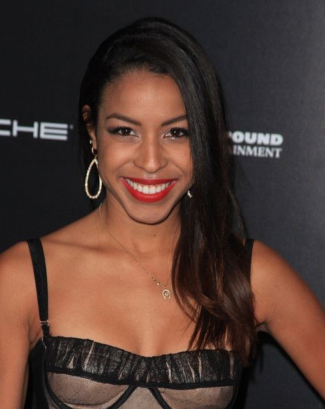 Happy birthday to Lisa Tucker! 