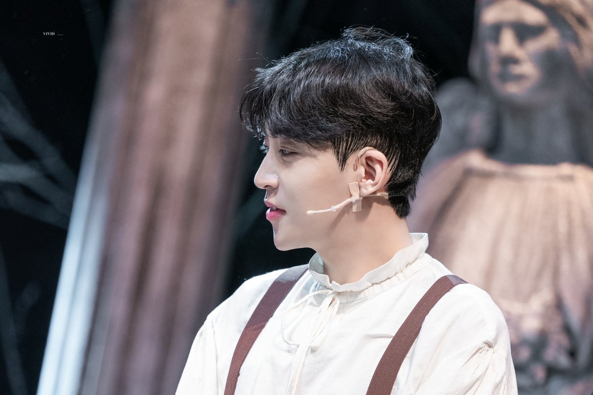 𝐕𝐈𝐕𝐈𝐃🎨 tweet media