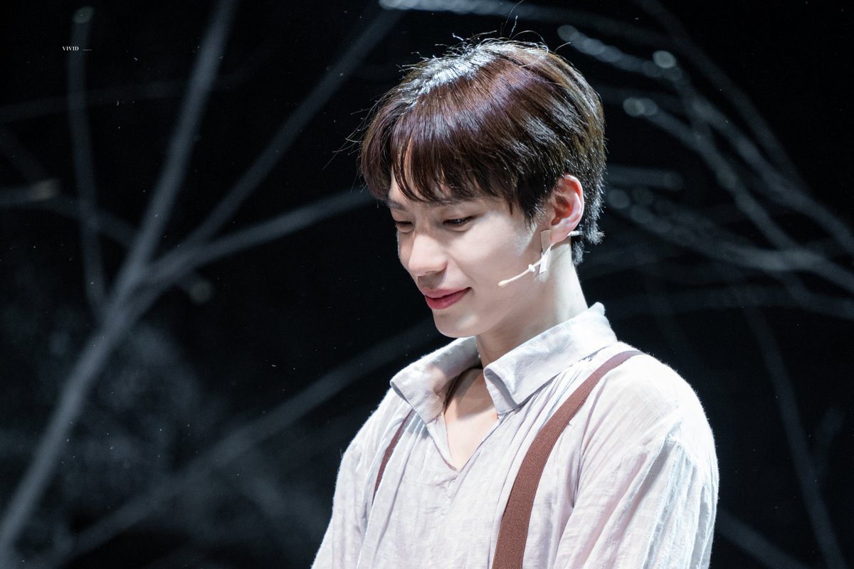 𝐕𝐈𝐕𝐈𝐃🎨 tweet media