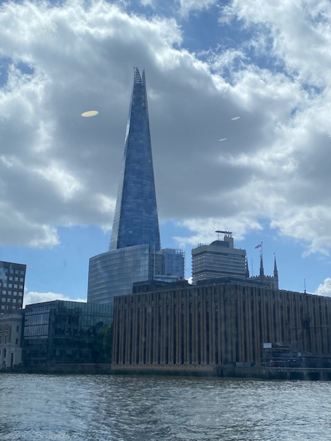 ArkJohnArcher's tweet photo. 🌟🗼On Friday Year 4 took a trip @thamesclippers up the Thames to look at all the iconic buildings from Battersea to Canary Wharf... Another fabulous way to see our wonderful city and celebrate the different architecture! #ExcitedAboutLearning #Community #Aspirations🗼🌟 https://t.co/5BZb4KM5Bn