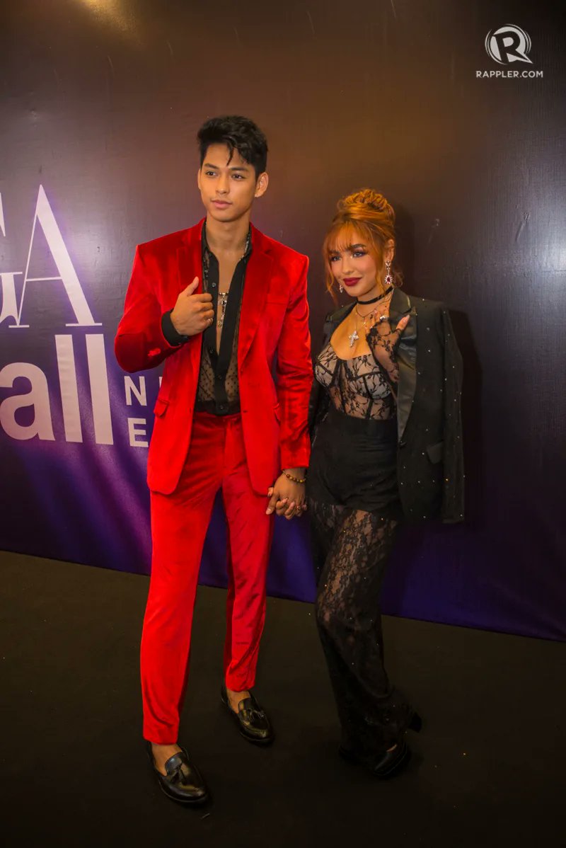 blythejpg's tweet photo. Trending Couple was on fire

#TheMEGABallBlythe #TheMEGABall https://t.co/EWXUzWEGxy
