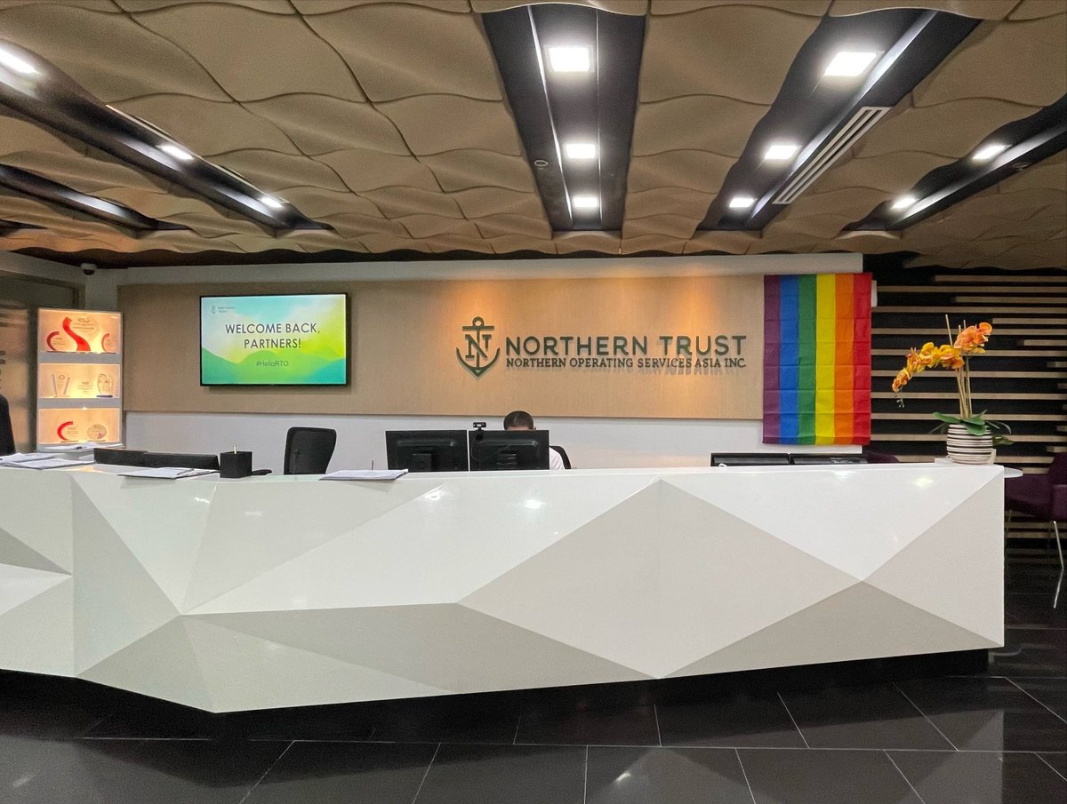NTcareers's tweet photo. Pride month is well and truly underway in our Manila office😃
At Northern Trust Manila, the office lobby area is proudly flying the Pride flag as well as the workstations showcasing the Pride flaglets.
Greater is…fitting in because of your differences.🏳️🌈
#Pride2022 #LifeAtNT https://t.co/HQmHcUaqgO
