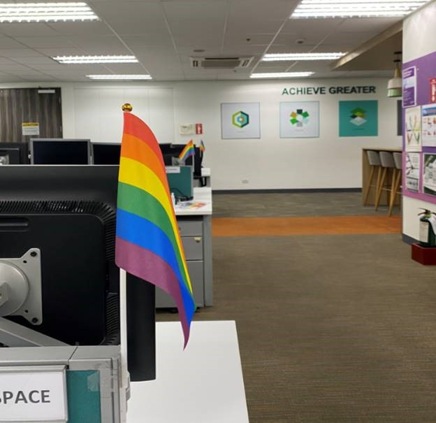 NTcareers's tweet photo. Pride month is well and truly underway in our Manila office😃
At Northern Trust Manila, the office lobby area is proudly flying the Pride flag as well as the workstations showcasing the Pride flaglets.
Greater is…fitting in because of your differences.🏳️🌈
#Pride2022 #LifeAtNT https://t.co/HQmHcUaqgO