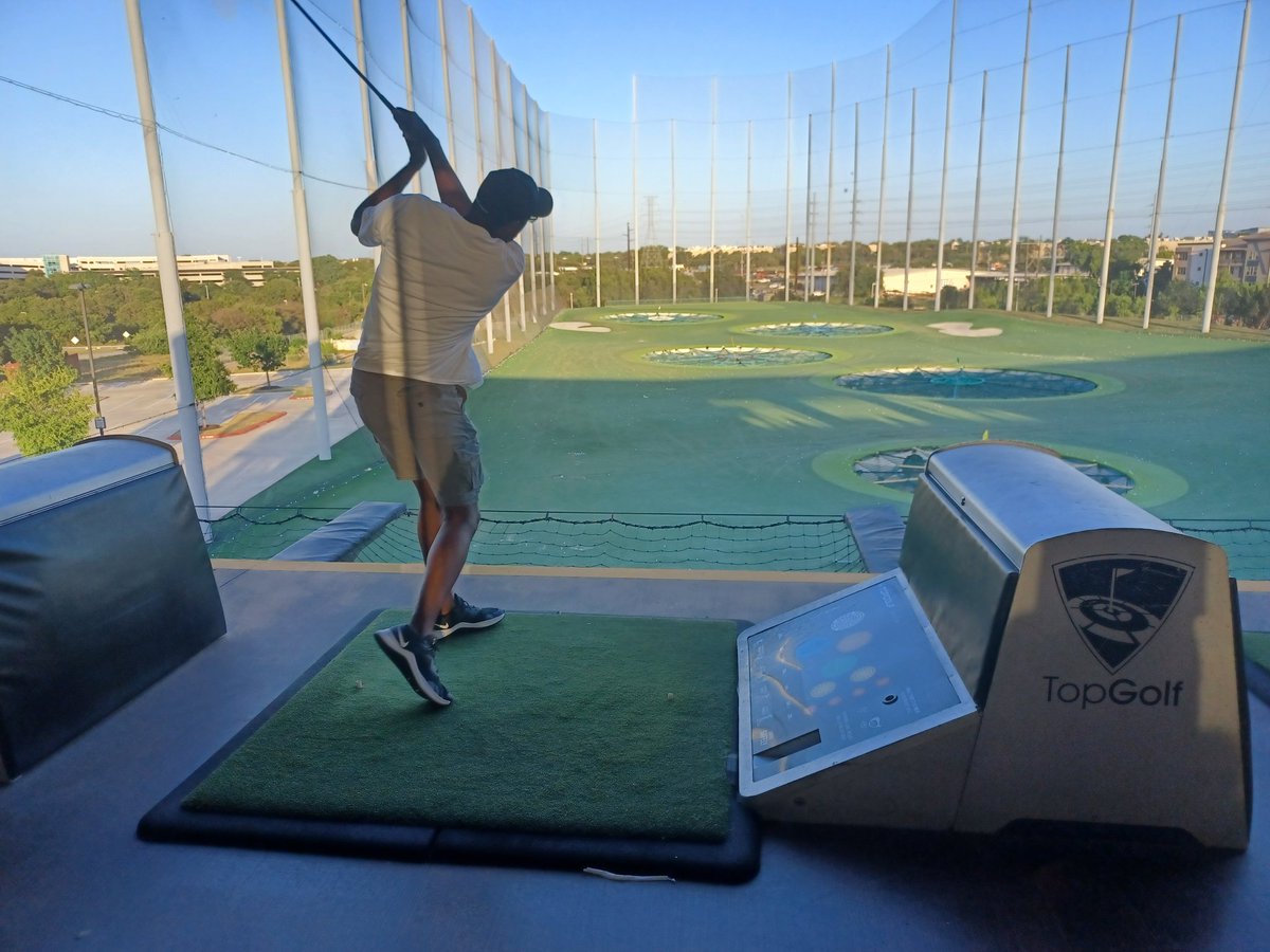 belindanechelle's tweet photo. Had a great birthday week. Loved playing #topgolf with the family. #itwashotโ๏ธ #teammays #topgolfaustin #angrybirds https://t.co/wGoEGwYlkb