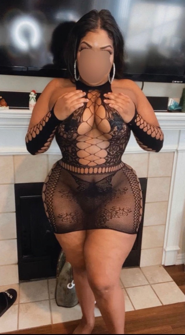 BluerdIs's tweet photo. follow my Instagram I'm a body rub provider located in Dallas Philly and Delaware my instagram is Dallasspiritualtouch 
https://t.co/I1fvUeAZOz
Check me out on 
https://t.co/SgzD4wUspP
#dallasbodyrubs #bodytobodymassage #MindBody  #massage #texasmassage #rubmd #rubratings https://t.co/wutEAC5MUo