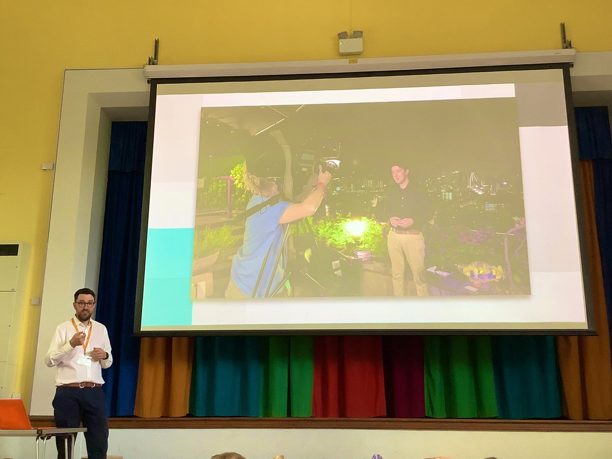 fairfieldnotts's tweet photo. We enjoyed a visit from Michael Sibert on Friday. We learnt all about journalism, and found out some of the fantastic stories Michael has reported on, live on @itvnews, over the years. We went behind the scenes and explored other roles such as weather presenters too. #FSA https://t.co/4GSQG1DVm7