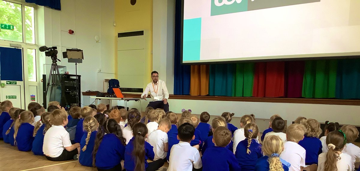 fairfieldnotts's tweet photo. We enjoyed a visit from Michael Sibert on Friday. We learnt all about journalism, and found out some of the fantastic stories Michael has reported on, live on @itvnews, over the years. We went behind the scenes and explored other roles such as weather presenters too. #FSA https://t.co/4GSQG1DVm7