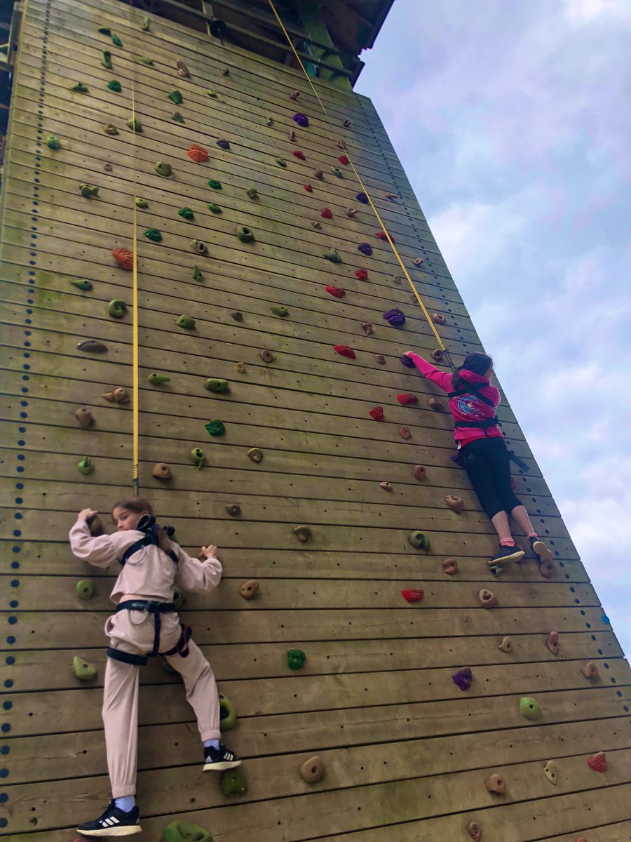 MrGraves6G's tweet photo. Final activity of an amazing trip. Rock climbing #justkeepclimbing #PGL2022 @ScarthoJ @MissFawnSJA @pjmort777 @MrsGoffinSJA https://t.co/ludExbgZ2d
