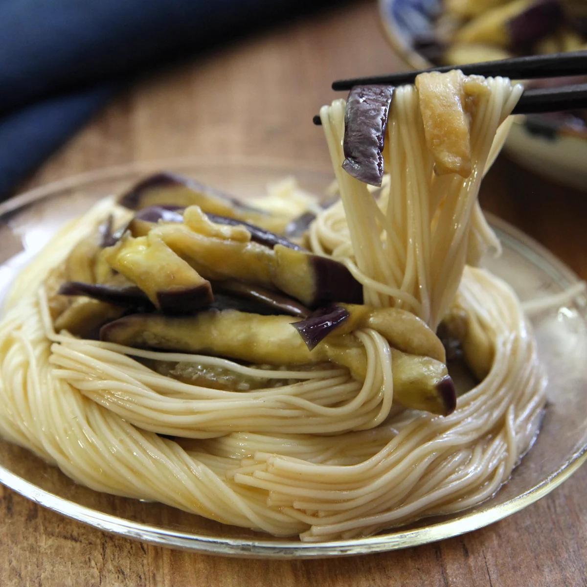 素麺をより美味しく食べられそう！素麺にナスなどを掛け合わせた料理のレシピ！