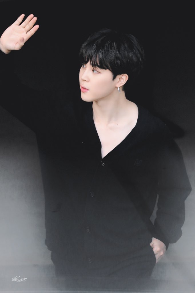 encounter1995_'s tweet photo. 220613
🩰
#JIMIN #지민  #박지민 
#BTS                         #방탄소년단 https://t.co/sb1tqKTQuN