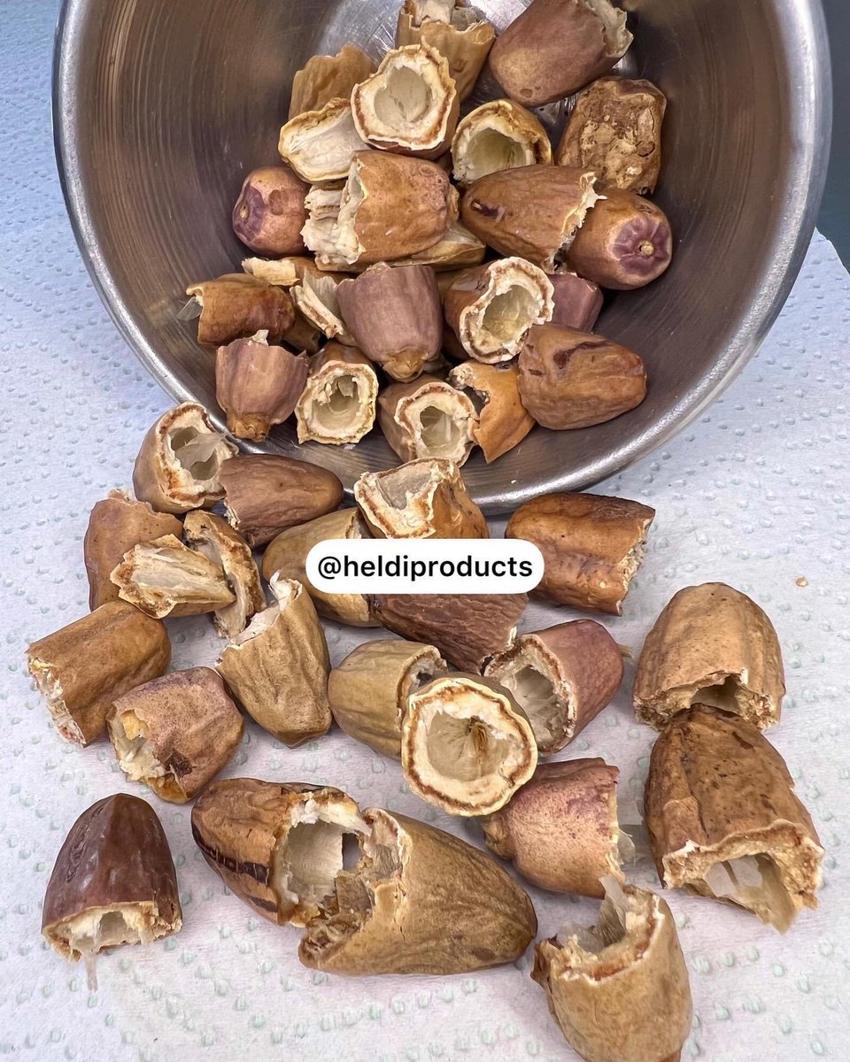 HeldiProducts's tweet photo. Do you know dates is one of our heldi sweetener ?
Dates are very heldi fruits to include in your diet, it has high level nutrients, fiber and antioxidants that helps fight diseases in the body .Just by eating heldi kilishi you enjoy these heldi benefits .
#heldi #DanielRegha https://t.co/NHqWeTRzo6