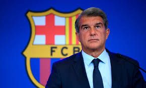BarcaRepublicOf's tweet photo. Creer que #Laporta conseguirá el día 16 de Junio Convencer a los socios #Compromisarios y Activar Las #Palancas económicas para volver al #Barça a la cima de los clubs Tops Europeos economicamente hablando.
❤️ Si
🔄 No https://t.co/5ZqPPRbf0y
