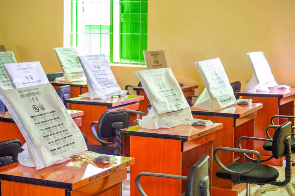 el_bonga's tweet photo. .@GovernorInuwa has, yet again, walked his talks with actions. During the 2019 electioneering, the Governor promised the people of Kumbiya-Kumbiya a befitting school if elected. Very worryingly, priory to his emergence, Kumbiya-Kumbiya is the only ward without a school in Gombe. https://t.co/tROM8l9Xs4