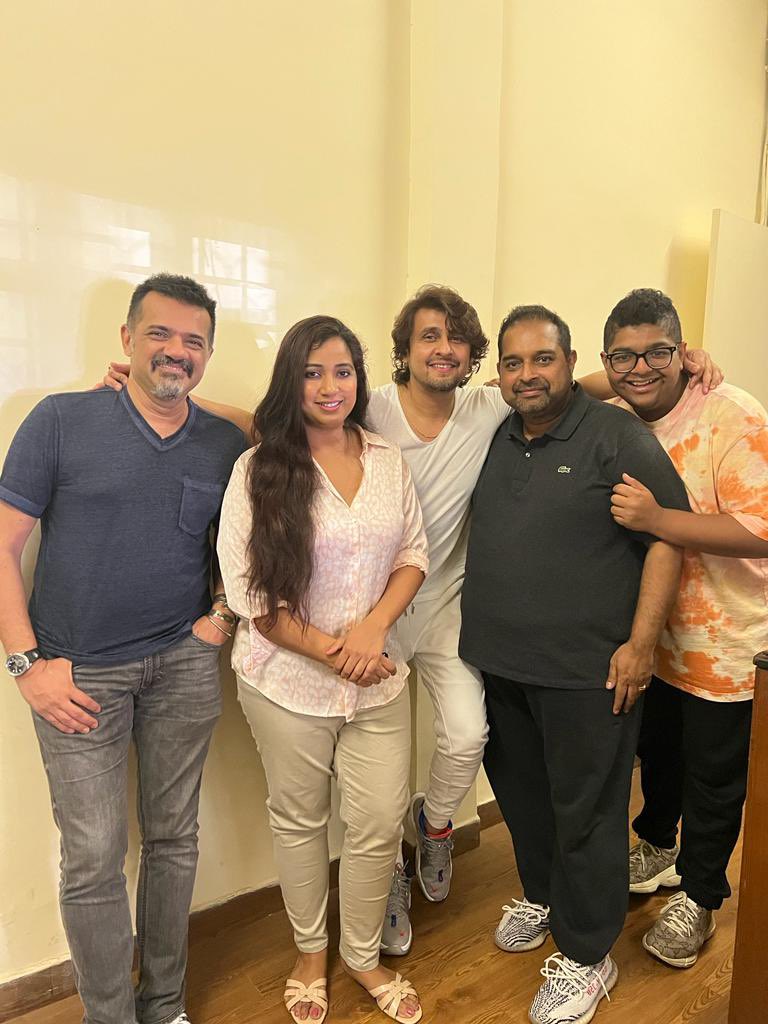 Shankar Ehsaan Loy (@shankarehsanloy) on Twitter photo #lookwhocamebythestudiotoday #studiorecordings #supersingers #musicformovies #musicforlife #musicfraternity <a href="/shreyaghoshal/">Shreya Ghoshal</a> @sonunigamofficial <a href="/shankar/">Shiv shankar kumar</a>.mahadevan <a href="/ehsaan/">Ehsan Nourbakhsh</a> @loymendonsaofficial <a href="/shivammahadevan/">praveen.kumar</a> #lookwhocamebythestudiotoday #studiorecordings #supersingers #musicformovies #musicforlife #musicfraternity <a href="/shreyaghoshal/">Shreya Ghoshal</a> @sonunigamofficial <a href="/shankar/">Shiv shankar kumar</a>.mahadevan <a href="/ehsaan/">Ehsan Nourbakhsh</a> @loymendonsaofficial <a href="/shivammahadevan/">praveen.kumar</a>
