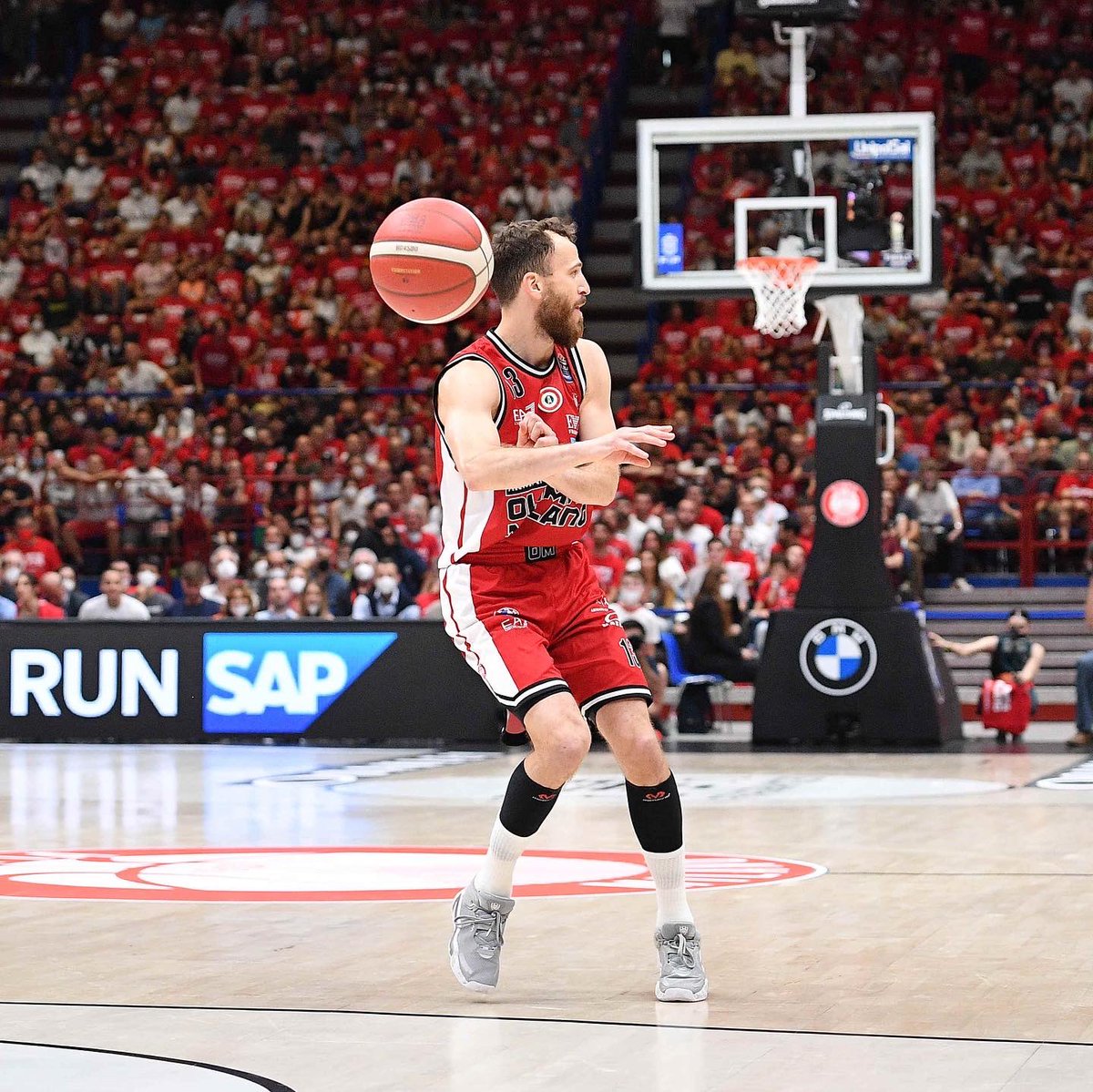 OlimpiaMI1936's tweet photo. 😵➡️😵😵➡️😵😵😵➡️😵😵😵😵

#insieme #LBAFinals #Chacho #ForzaOlimpia  
@SergioRodriguez https://t.co/6E591kds6j