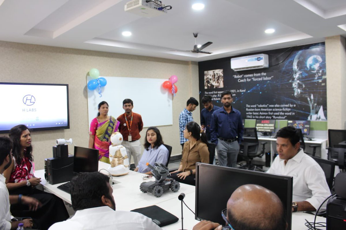 MarriRajasekar's tweet photo. Privileged to inaugurate the #AI Research Centre along with @teamTSIC CIO @DrShantaThoutam at MLRIT for enhancing the skillset of students.

I appreciate AI&amp;ML Dept for your efforts in setting up #industry level #researchcentre &amp; serve to meet the societal requirements. 
@KTRTRS https://t.co/kFW7nWL5I2