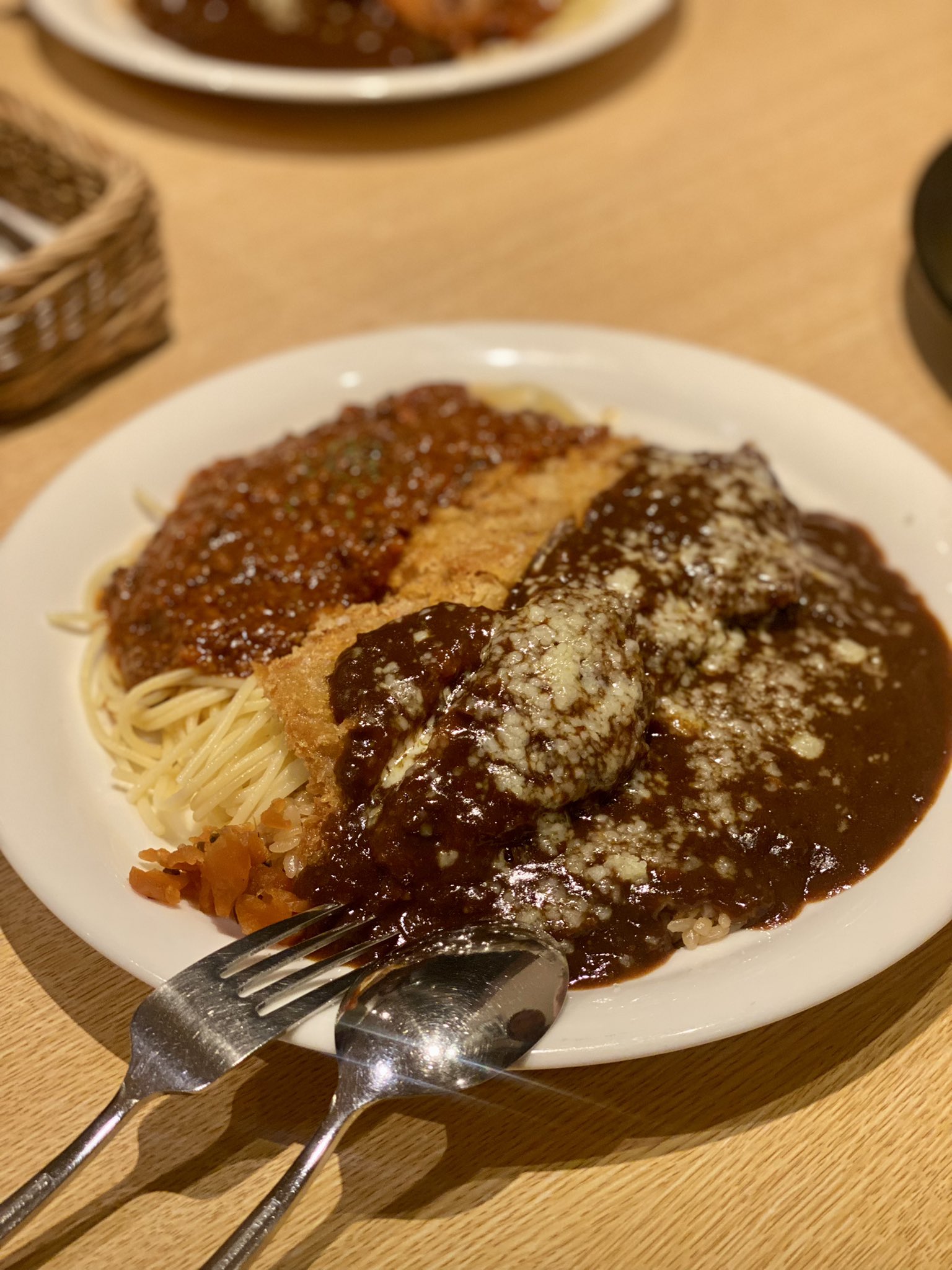 تويتر あき على تويتر 今夜は2年半ぶりに帰省した友人達と向日葵亭で長崎名物トルコライス ๑ ڡ ๑ ここ弱虫ペダルの聖地でもあります 今週もよろしくお願いします ﾉ T Co 4m2lfbxebs