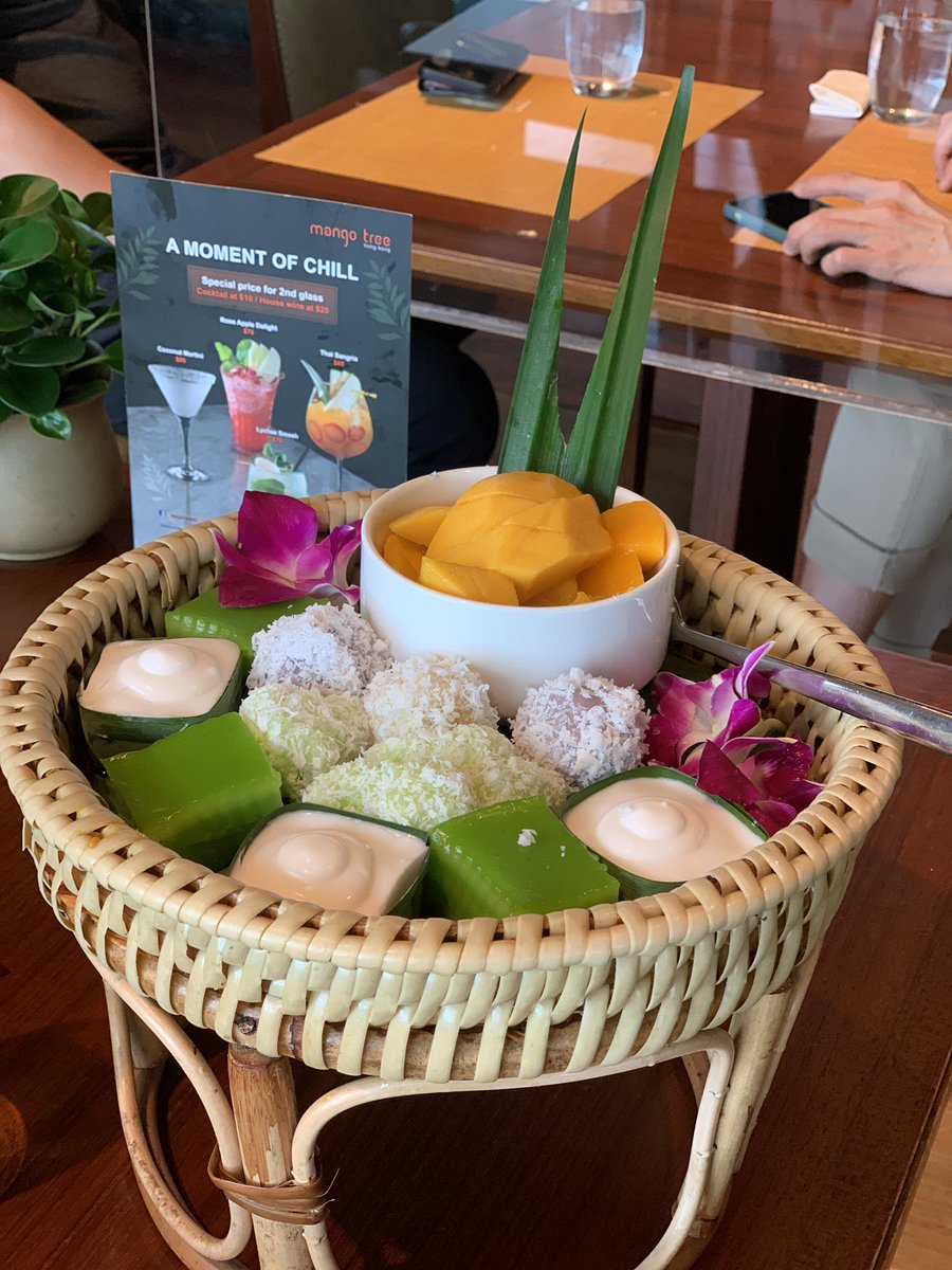 FoodyRuby's tweet photo. What a lovely Thai Dessert Platter @MangoTreeHK

#ChopsticksAndForks #FoodyRuby #LifestyleInfluencer #MyFoodDiary #FoodBlogger #FoodBlog #FoodLover #Foodie #HKFoodBlogger #HKFoodBlog #DigitalCreator https://t.co/2PqA6MgphY