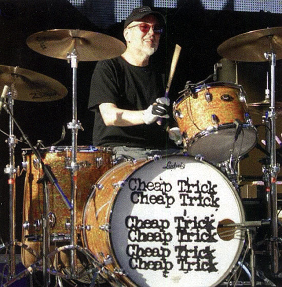 Happy birthday Bun E. Carlos!
(June 12, 1950) 