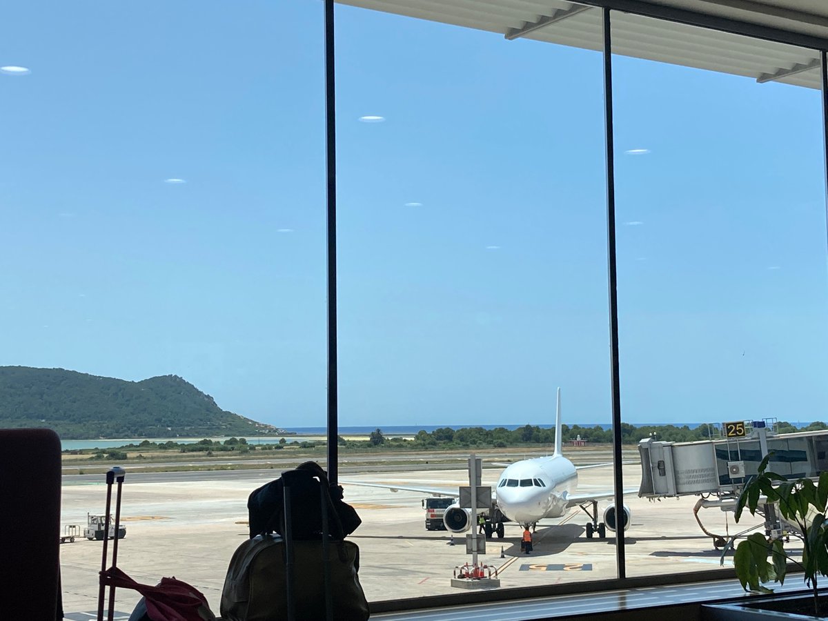 FreyaWoods8's tweet photo. Todays #cricketview. The one time I wouldnโt mind a delay so I can watch Jimmy and Broady bowling. #crickettwitter https://t.co/e1lm4BWQhh