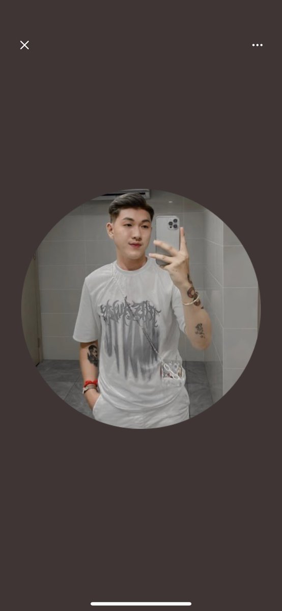 Ahso33043409's tweet photo. មានណាស្គាល់អាសន្ដានថោកន��ះអត់🦶🏻
ស្ដាយអត់បានសែនរូបវាសាប់ក្ដទុក🦶🏻 https://t.co/MDYsPjoLKp