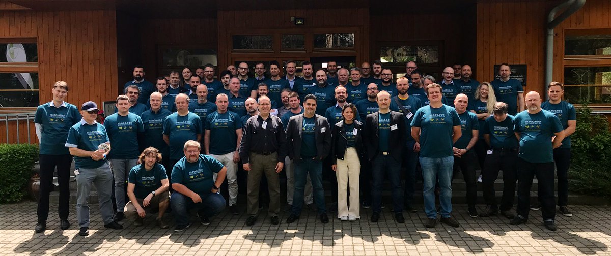 petr_kunc's tweet photo. Letošní 27. ročník SUTOL Symposia je už za námi. Děkujeme všem, kteří se konference zúčastnili – po třech letech proběhla opět fyzicky. Na programu byly novinky v HCL Digital Solutions: Notes/Domino, Sametime či Connections. Prezentace jsou ke stažení na https://t.co/kSOun8VuaE https://t.co/X1Y8vH4PFA