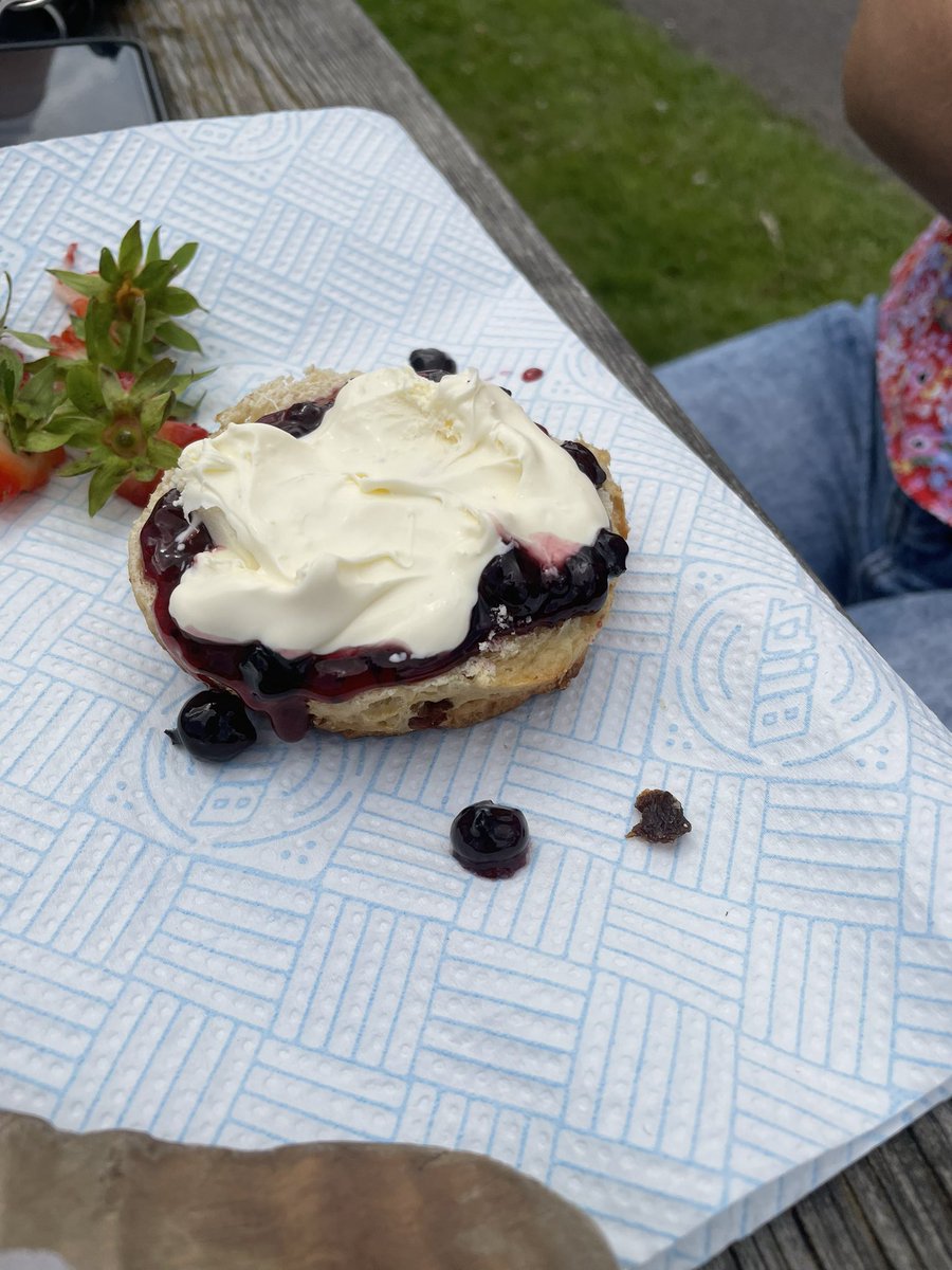 MonsoonEstates's tweet photo. That old argument again!
#creamjam or #jamcream https://t.co/0ViEHXEdsQ