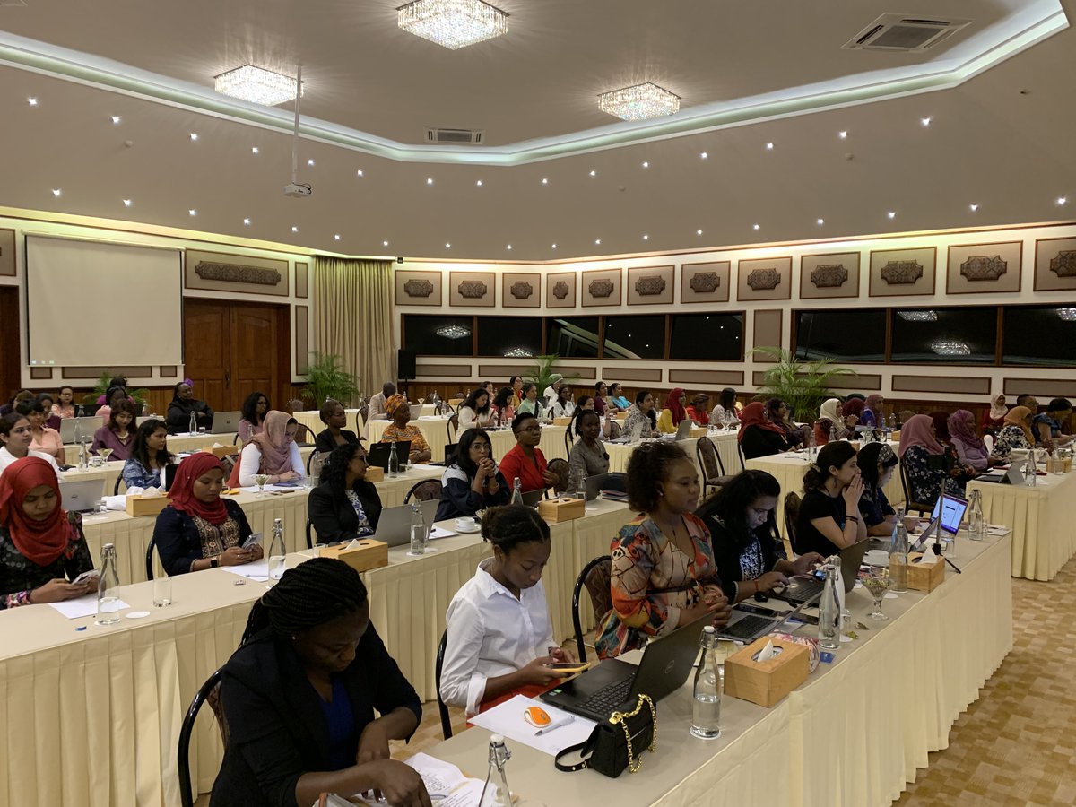 SSWA_UNESCAP's tweet photo. Wonderful response to training #womenentrepreneurs on leveraging digital infrastructure promoting business thru #ecommerce #DigitalMarketing with great networking sessions
@UNESCAP
@RajanRatna
#SANSSDGProject
@EIF4LDCs @commonwealthsec @Suveera18 @Wesellonlineorg @Radika_fiji https://t.co/aOufdVC7xx