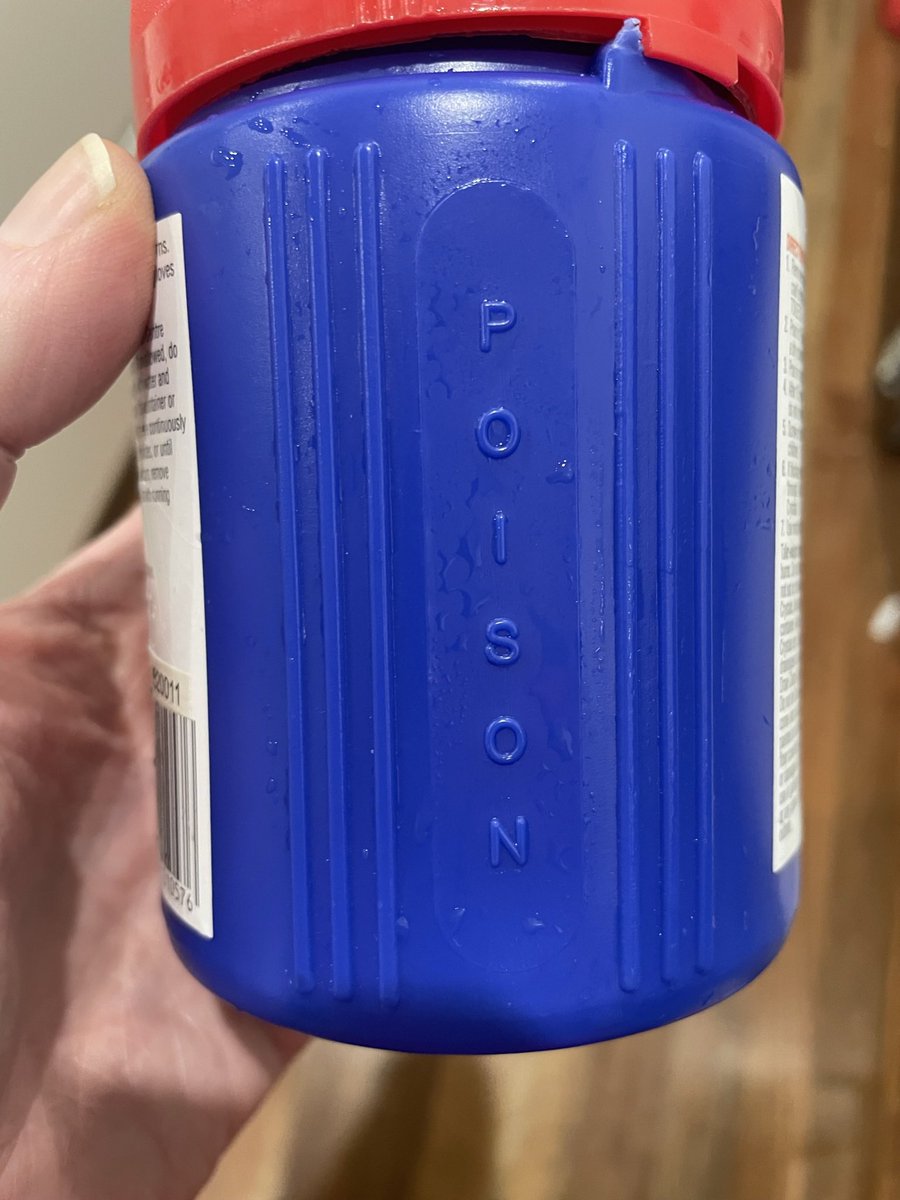 DrGetafix's tweet photo. Not sure if the cobalt blue colour is deliberate, but I’m sure the raised font and tactile ridges are. It would be great if medication packaging legislation could move beyond just label content and adapt some HF/E lessons from the past. #MedPack #MedicationSafety https://t.co/UlVG5Dqv8h