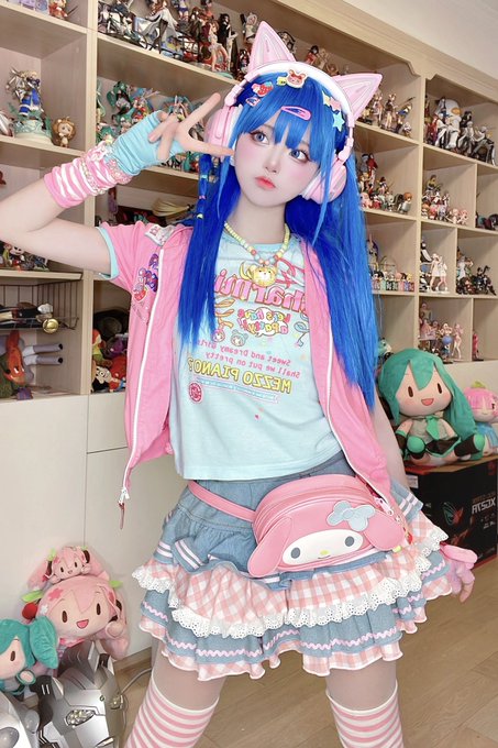 Twitterのコスプレ画像31