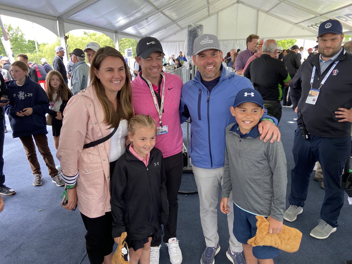 We don’t want to take all the credit but we are pretty sure it was our good luck this week gesture’s after Rd1 that sent ⁦@McIlroyRory⁩ on the path to defend. Thanks ⁦@GolfCanada⁩ ⁦@pgaofcanada⁩ ⁦@LaurenceAppleb1⁩ ⁦@KevinThistle⁩ #fansforlife